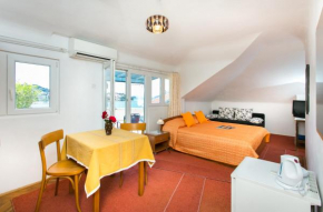 Room Avdic